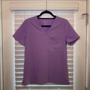 FIGS Catarina™ One-Pocket Scrub Top – Amethyst